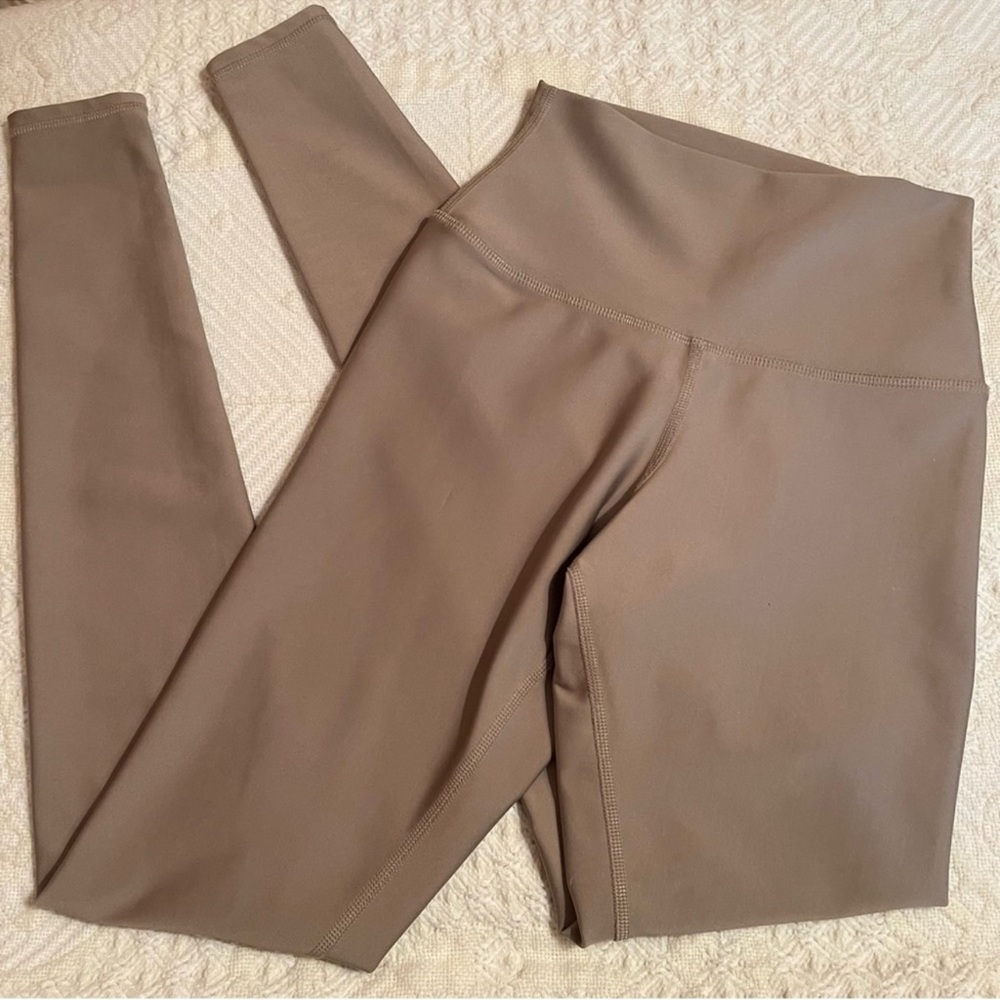 ALO Airlift Leggings